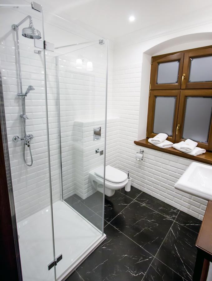 Hg Hotel Toszek 外观 照片